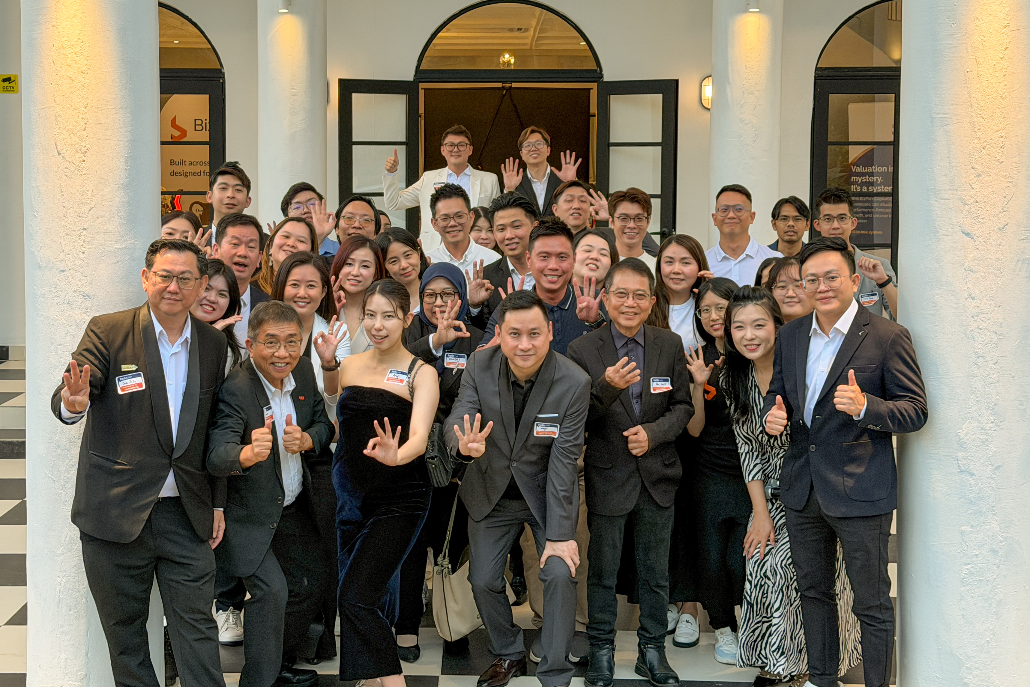 Networking Night — Partners and founders mingling